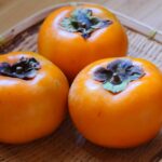 太秋柿 ざるに盛った3個